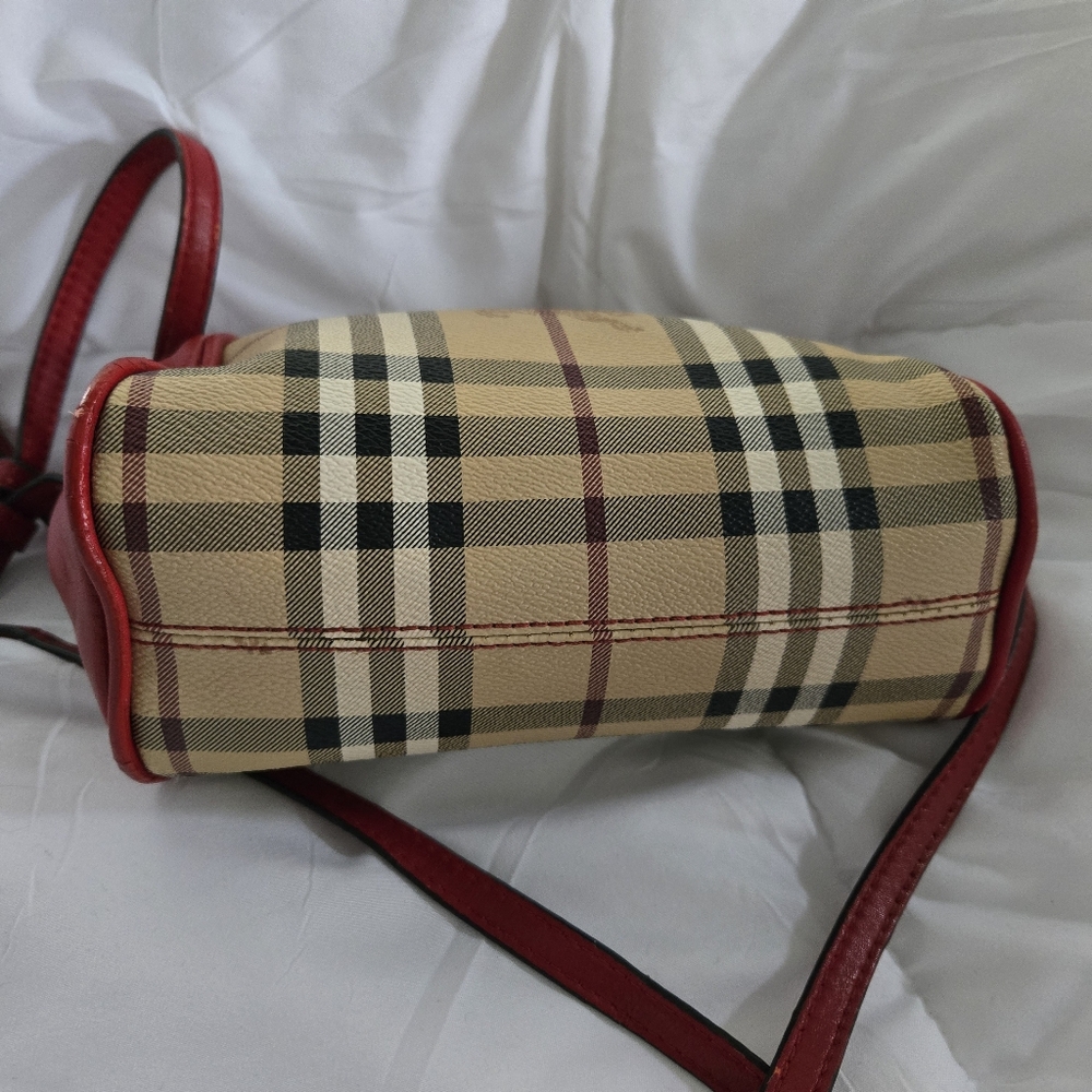 Burberry Red and Tan Checkered Women's Bag - Picture 4 of 5